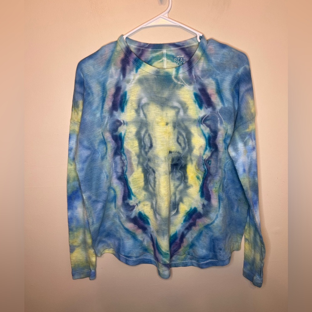 Custom Made Tie-Dye Long Sleeve Shirt Womens Size XXS Abstract Alien Vulva LGTBQ